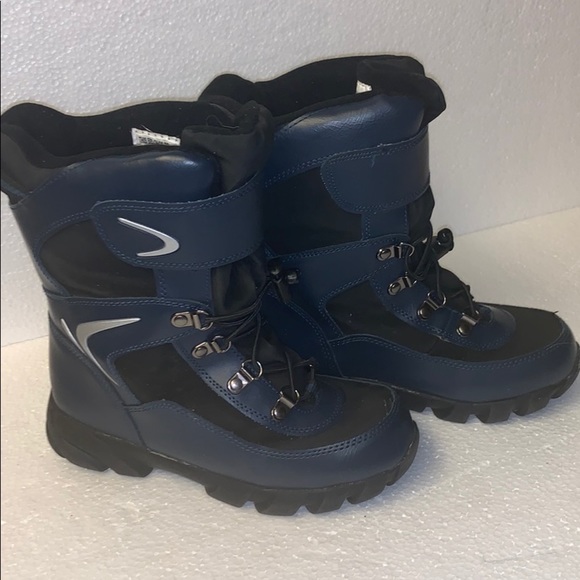 unknown Other - Boys Boots Size 2. (EUC) (BB7862)